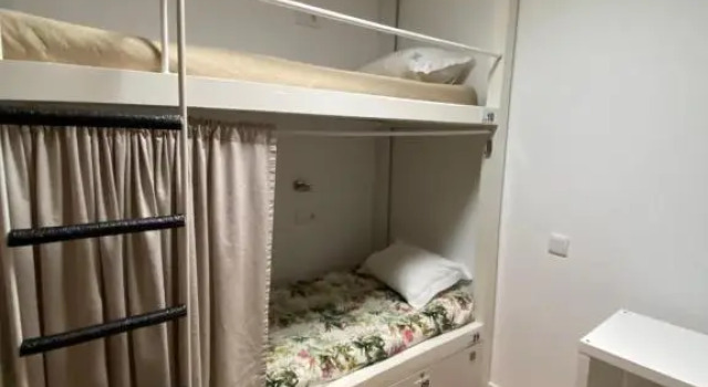 Кровать в общем номере Hostel Eleven