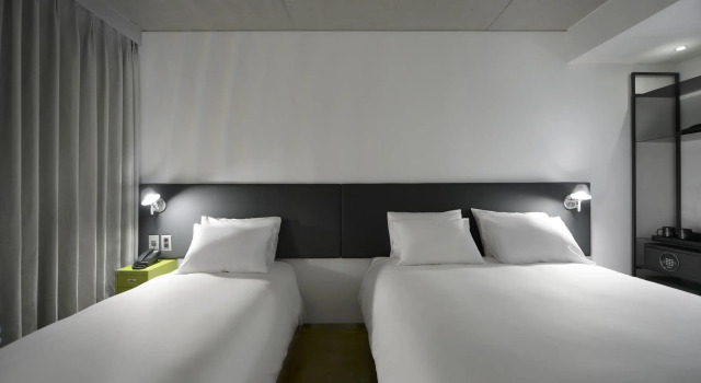 Двухместный номер Семейный с большим окном Creto Hotel Myeongdong