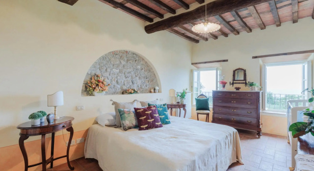Tuscan Fizz Villa a Vineyards Retreat