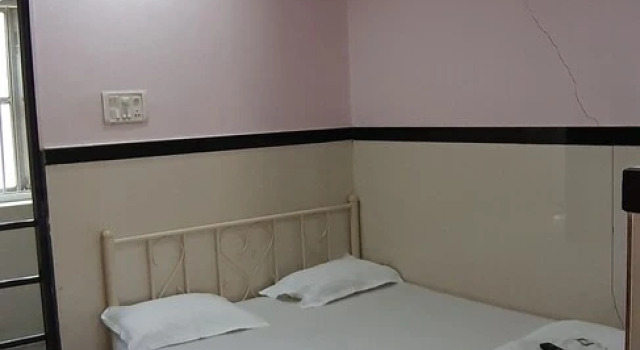 Номер Economy Travellers Inn Mumbai