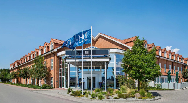 Courtyard by Marriott Magdeburg, Buchen Sie Hotel Magdeburg 