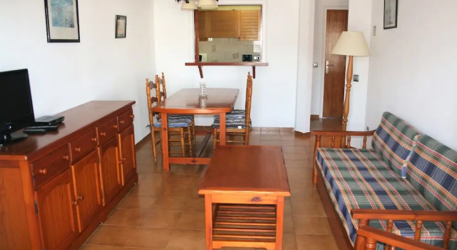 Апартаменты c 1 комнатой рядом с пляжем Apartaments Les Dunes