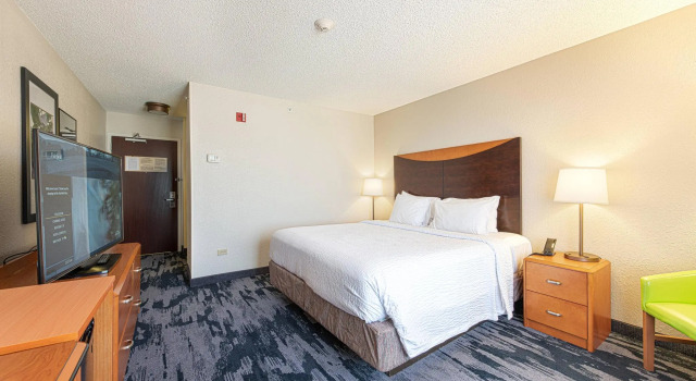 Двухместный номер Standard Fairfield Inn & Suites by Marriott Chicago Naperville