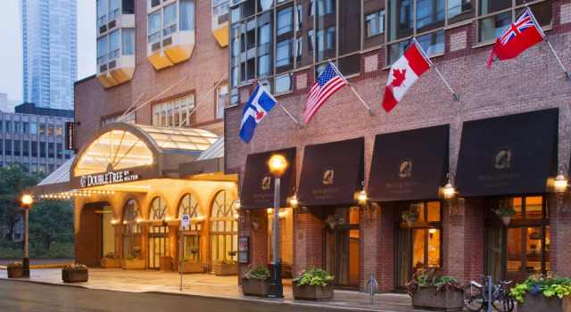 Двухместный полулюкс With Kitchen DoubleTree by Hilton Toronto Downtown