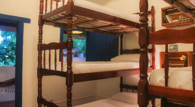 Кровать в общем номере (женский номер) Adios Amigos Hostel