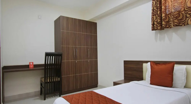 OYO 7039 Heramba Comforts, Prenota Hotel Ullal Karnataka
