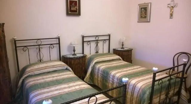 Casa Rossi, Забронировать Отель Отели Помильяно-д'Арко с завтраком, Завтраки