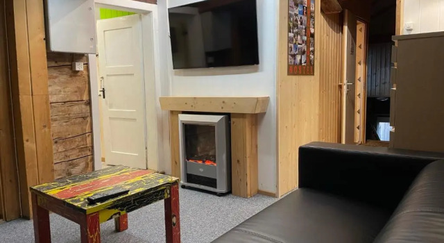Апартаменты Adventure Hostel