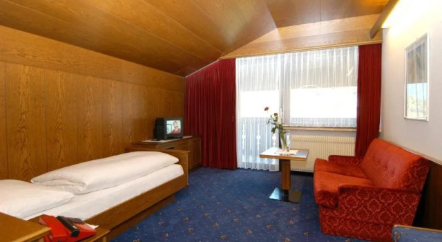 Hotel Kreuz, Забронировать Отель Рифьяно Val Passiria