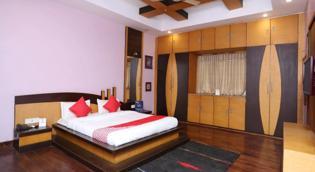 OYO 11345 Hotel White House Inn, Buchen Sie Hotel Hotels in Bhubaneshwar mit Frühstück, Frühstück