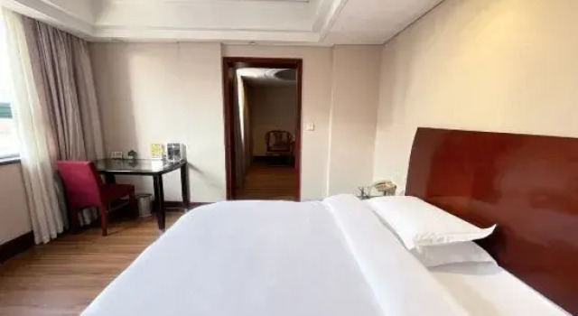 Люкс Deluxe Mingxiang Hotel (Wenling Zeguo Passenger Transport Center)