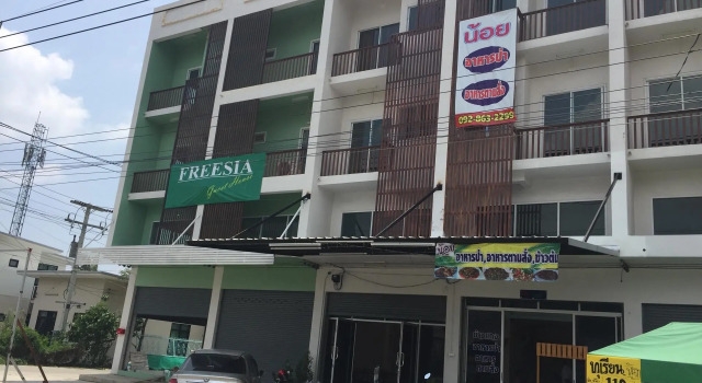 Freesia Guesthouse Klong Luang, Забронировать Гостевой дом Гостевые дома Кхлонг-Луанг, Гостевой дом