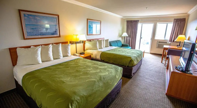 Четырёхместный номер Standard с видом на океан Ocean Parradise Hotel and Resort