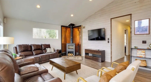 Quiet Alma Home w/ Deck - 20 Mi to Breckenridge!