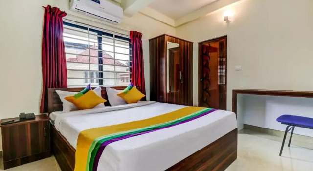 Номер Standard Itsy Hotels Rain Tulsi Stayz, Palarivattom Junction