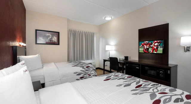 Четырёхместный номер Deluxe Red Roof Inn Raleigh Southwest - Cary
