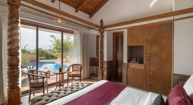 Номер Luxury The White Resort and Spa Pawna