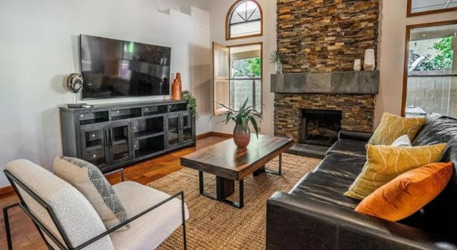 Entertainers Dream in Scottsdale W/pool and Games!, Book Hotel Desert View Scottsdale