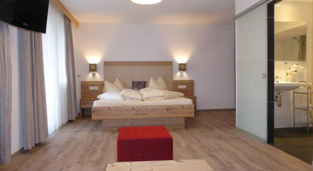 Gasthof - Pension Enzian, Rezervați Hotel Tannheim Tannheimer Tal