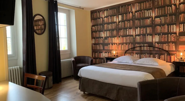 Трёхместный номер Superior AUBERGE DU PORCHE