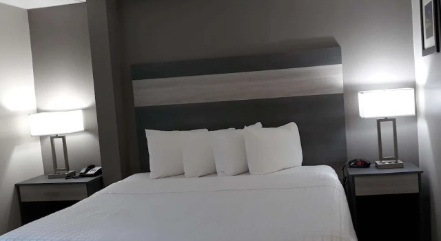 Люкс Baymont by Wyndham Lafayette - Purdue University
