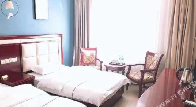 Tianfu Tenglong Business Hotel, Rezerwuj Hotel Dali Yunnan