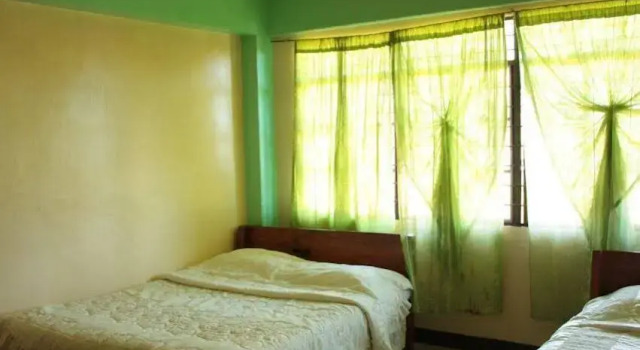 Halfway Lodge, Prenota Hotel  