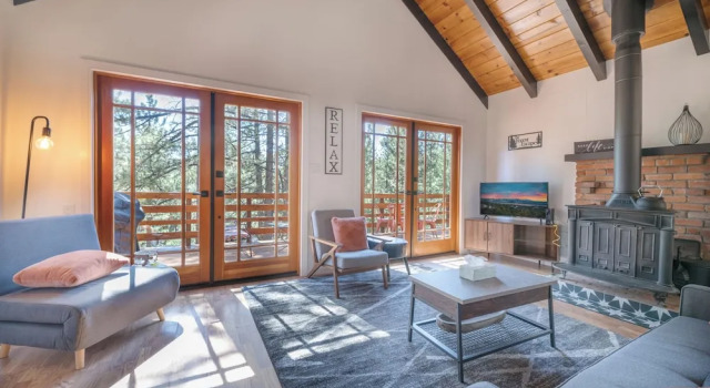 Forest Escape, Забронировать Отель Фаунскин San Bernardino Mountains, рядом с Кемпинг Граут-Бэй