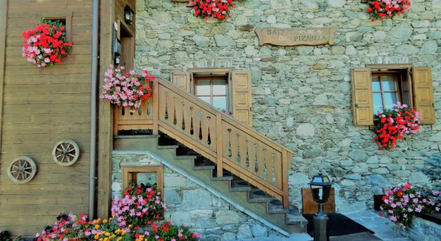 Bait Da Pizabela 1, Book Hotel Livigno Lombardy