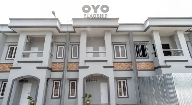 OYO Flagship 1794 Kamojo Gh Medan, Rezerwuj Hotel Medan Sumatra