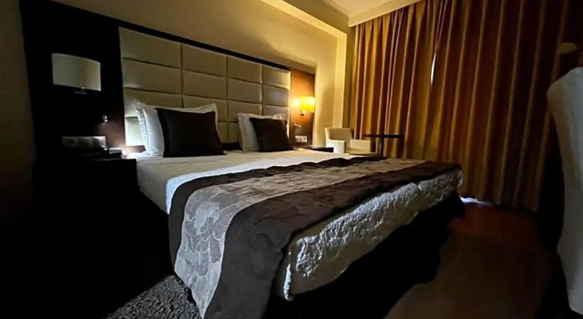 Номер Standard с видом на озеро Europa Hotel