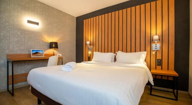 Двухместный номер Comfort с видом на залив Best Western Côte des Sables Plouescat