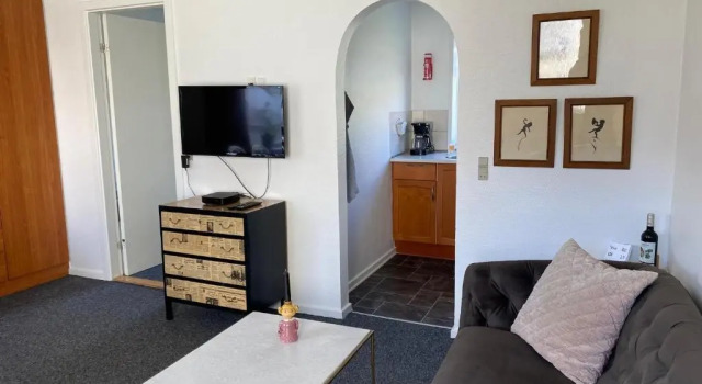 Апартаменты Motel Hune Apartments