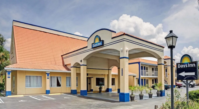 Days Inn by Wyndham Jacksonville South Memorial Hospital, Buchen Sie Hotel Jacksonville Florida