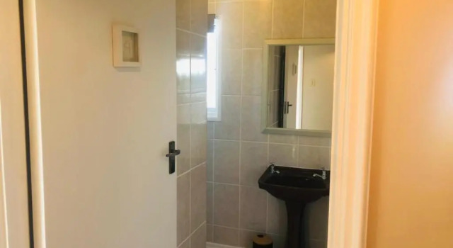Glow Boutique Suites & Guesthouse