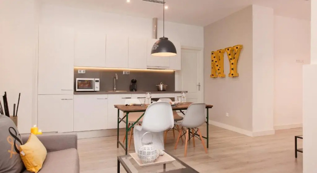 Апартаменты Цокольный этаж с 2 комнатами Click&Flat Seneca Suites