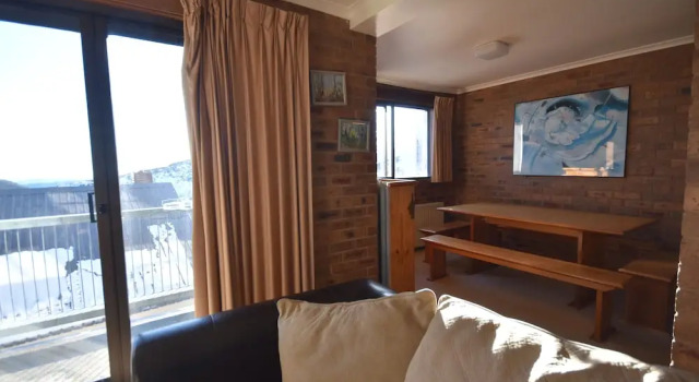 Lawlers 44, Book Hotel Mount Hotham 