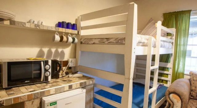 Strand Group Accommodation - 22 Sleeper Helderberg