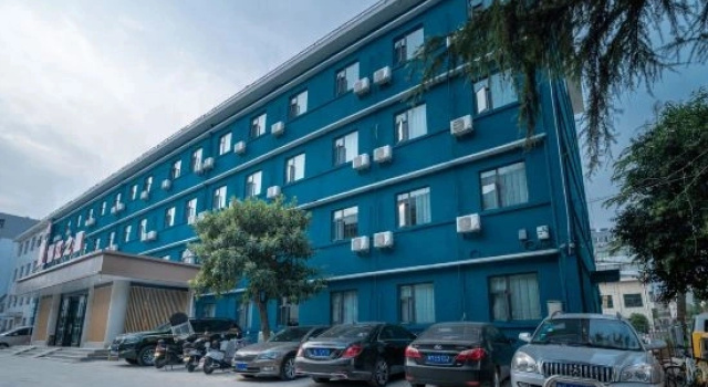 Jinjiang Star Hotel, Забронировать Отель Отели Лоян с парковкой, Парковка
