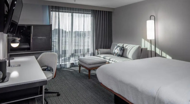 Номер Standard Courtyard by Marriott Conway