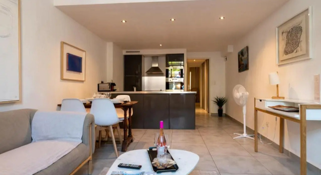 APPARTEMENT T2 SPACIEUX ET COSY - HYPER-CENTRE - FREE WIFI - 2 pers