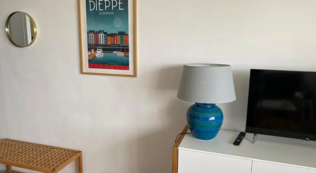 studio lumineux RDC vue sur mer parking privé, Book Apartment Dieppe 