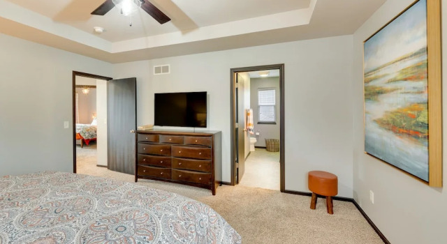 Pet-friendly Deforest Getaway w/ Backyard!, Reserva ahora Casa o chalet De Forest Wisconsin