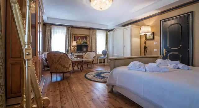 Люкс Càdor Hotel