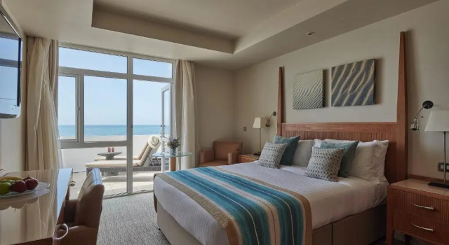 Номер Standard с видом на океан L’Horizon Beach Hotel & Spa