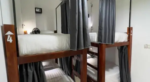 Кровать в общем номере Vang Vieng Chill House