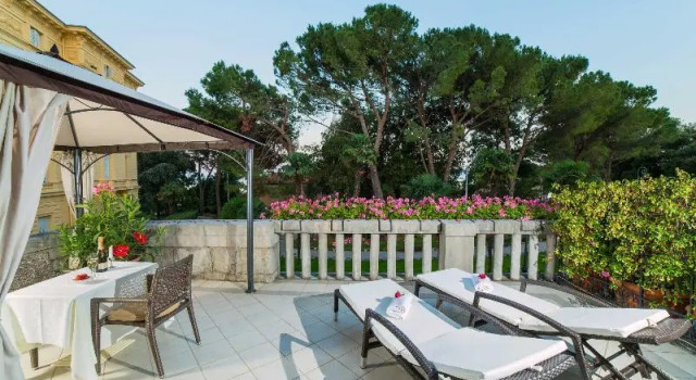 Двухместный номер Standard Мансарда Amadria Park Hotel Agava