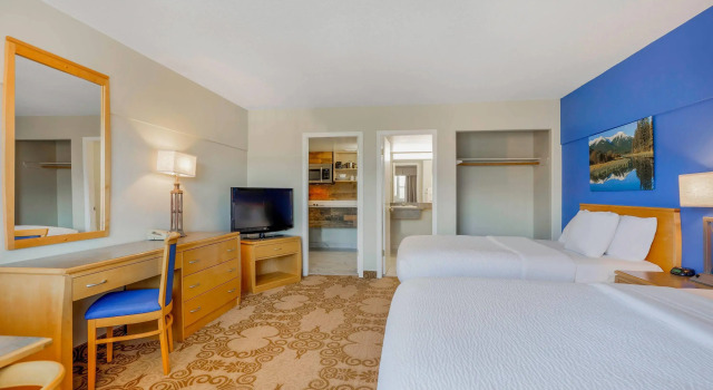 Days Inn by Wyndham Golden, Buchen Sie Hotel Golden British Columbia