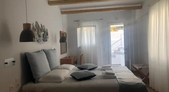 Трёхместный номер Standard Karidis Hotel