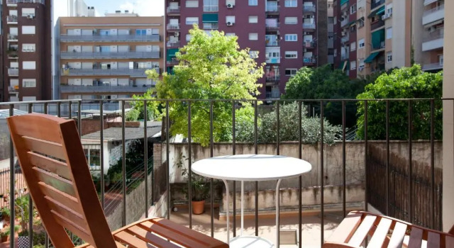 Апартаменты с 4 комнатами EasySleep Eixample